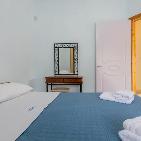 Hébergement de vacances Rent House Mirtofito 8 Km From Peramos