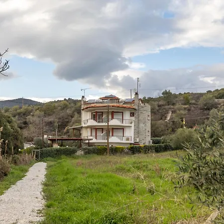 Rent House Mirtofito 8 Km From Peramos Дом отдыха *