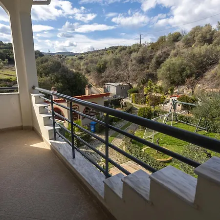 Дом отдыха Rent House Mirtofito 8 Km From Peramos *