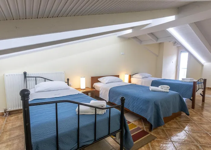 Rent House Mirtofito 8 Km From Peramos Case de vacanță *