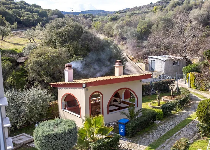 Case de vacanță Rent House Mirtofito 8 Km From Peramos Elaiokhorion