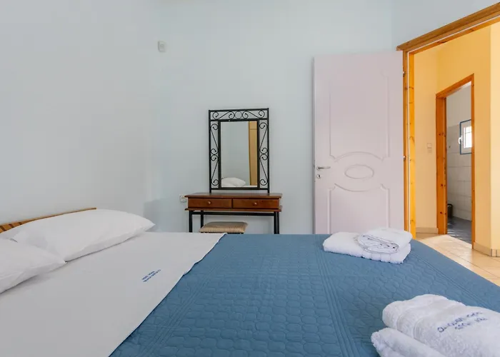 Case de vacanță Rent House Mirtofito 8 Km From Peramos